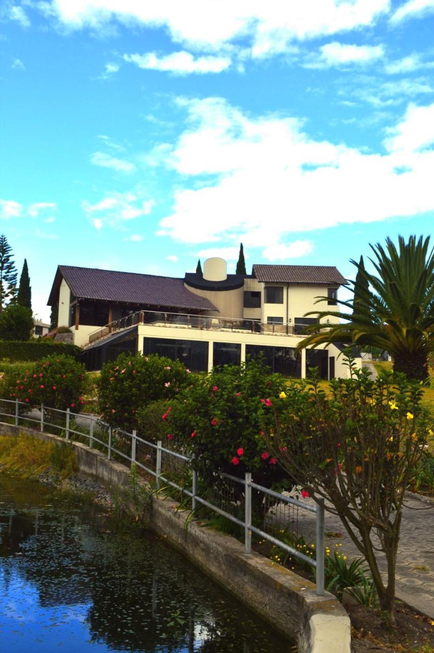 Quito Airport Suites Hotel Tababela Exteriér fotografie